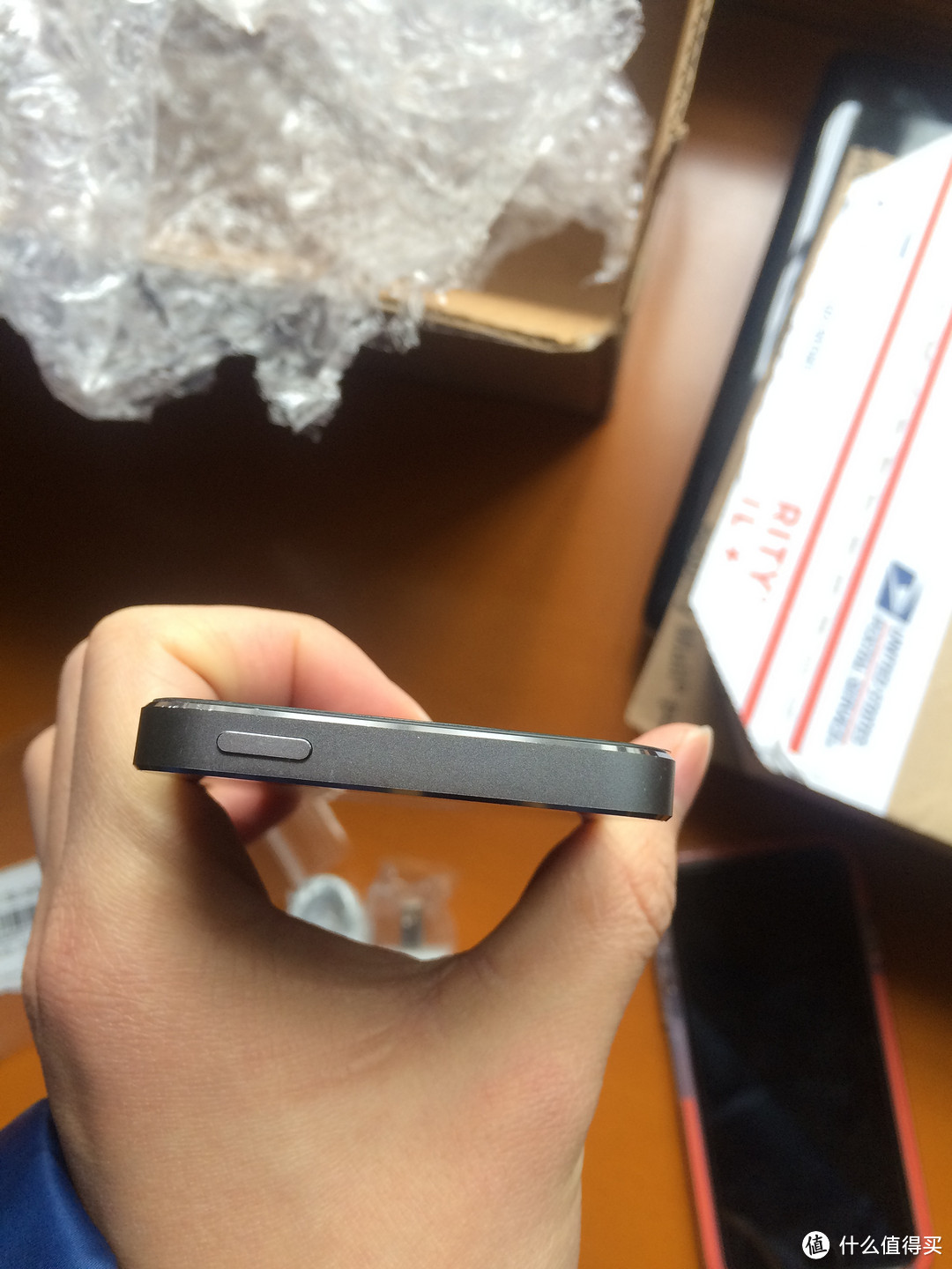 2400元，eBay购入V版iPhone5S 64G