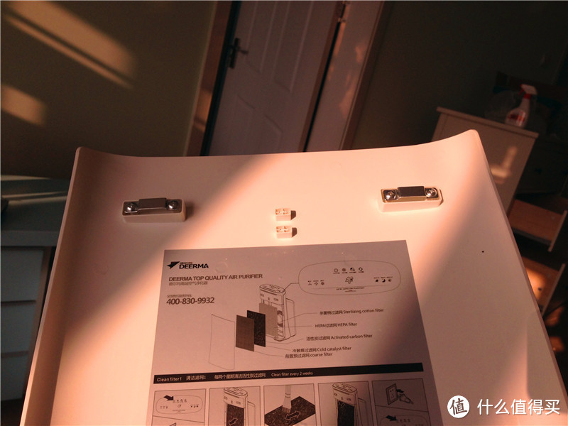 客厅卧室两不误：德尔玛 DEM-J580 VS 夏普 KC-Y180SW 空气净化器