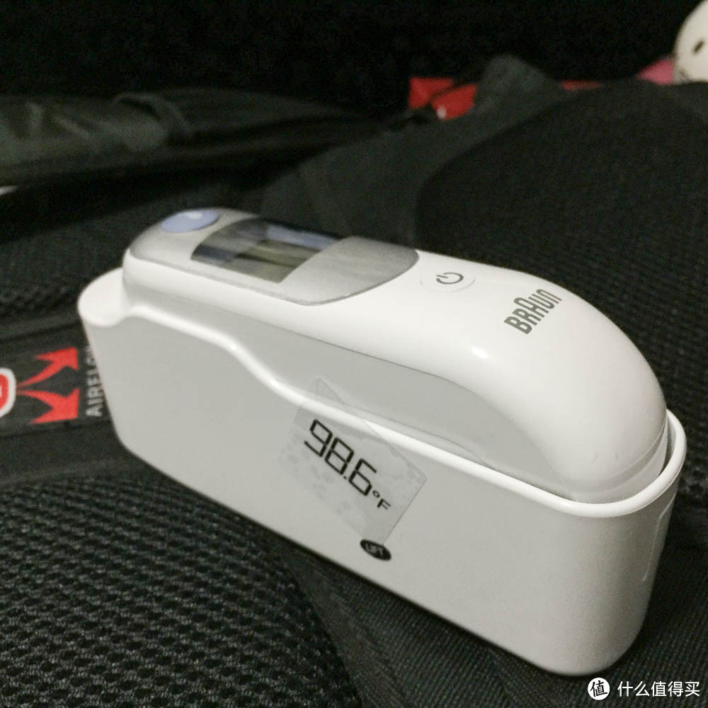 美亚直邮 BRAUN 博朗 IRT6500US 耳温枪，与台胜红外线额温枪HTD8808C的简单对比