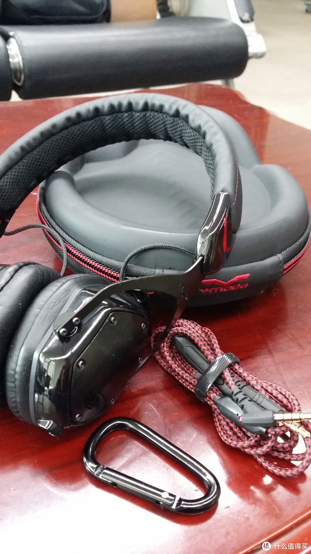 V-MODA Crossfade M-80 隔音头戴式耳机