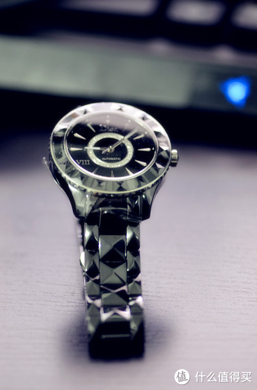 男人需奥迪，女人需迪奥：晒晒一块不该被男人得到的Dior 迪奥 VIII 陶瓷镶钻手表