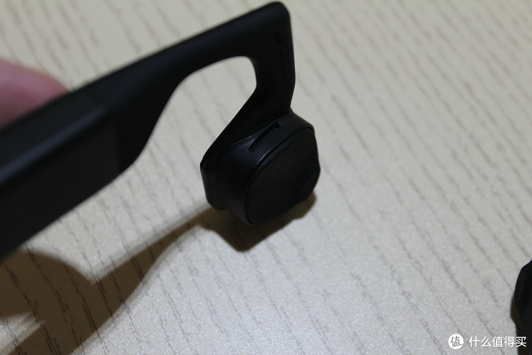 还不成熟的黑科技：AfterShokz AS500 骨传导立体声蓝牙耳机