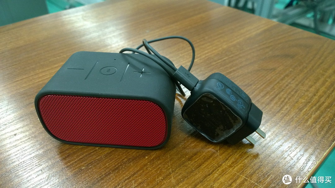 花二手的价，买全新的Logitech 罗技 Mobile Boombox 巧音天盒蓝牙音箱