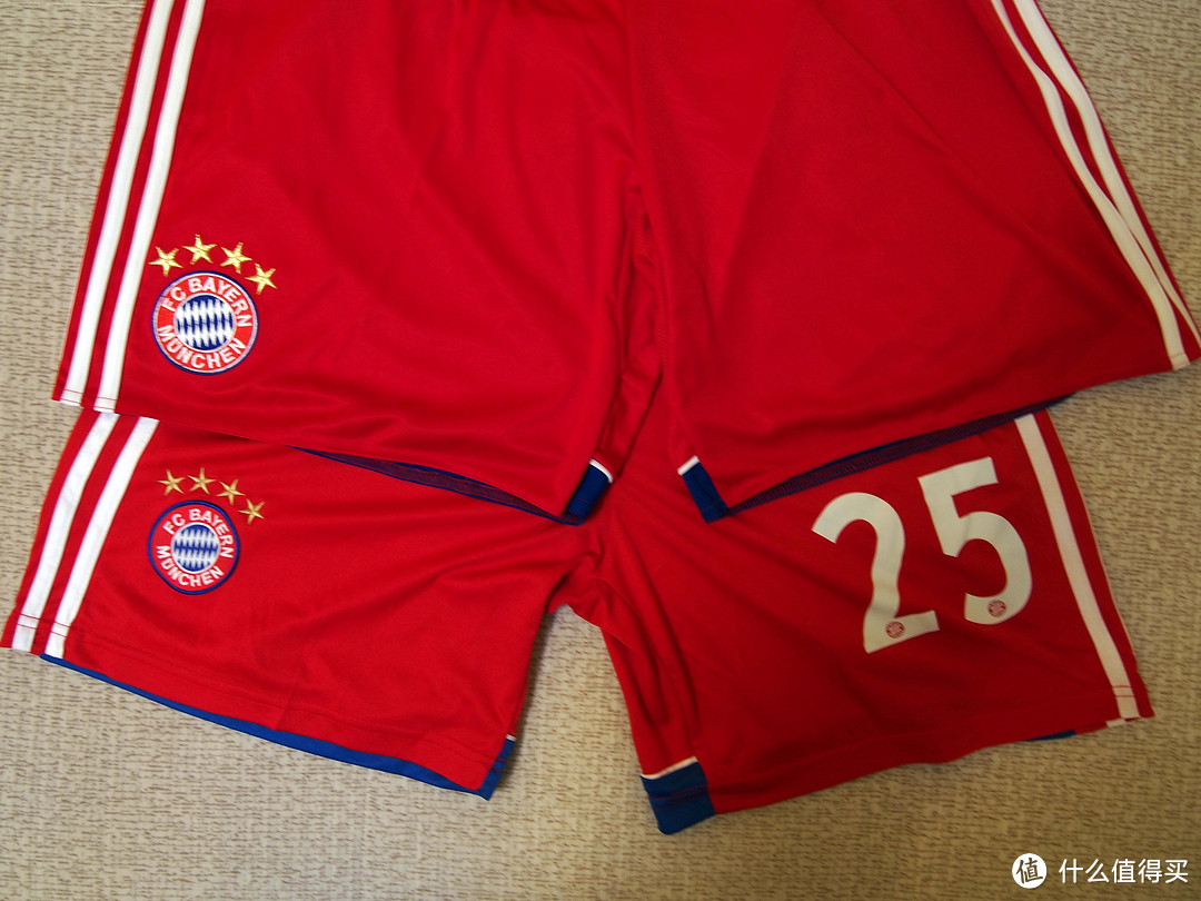 来自安联的新年礼物：拜仁慕尼黑14-15赛季主场球衣