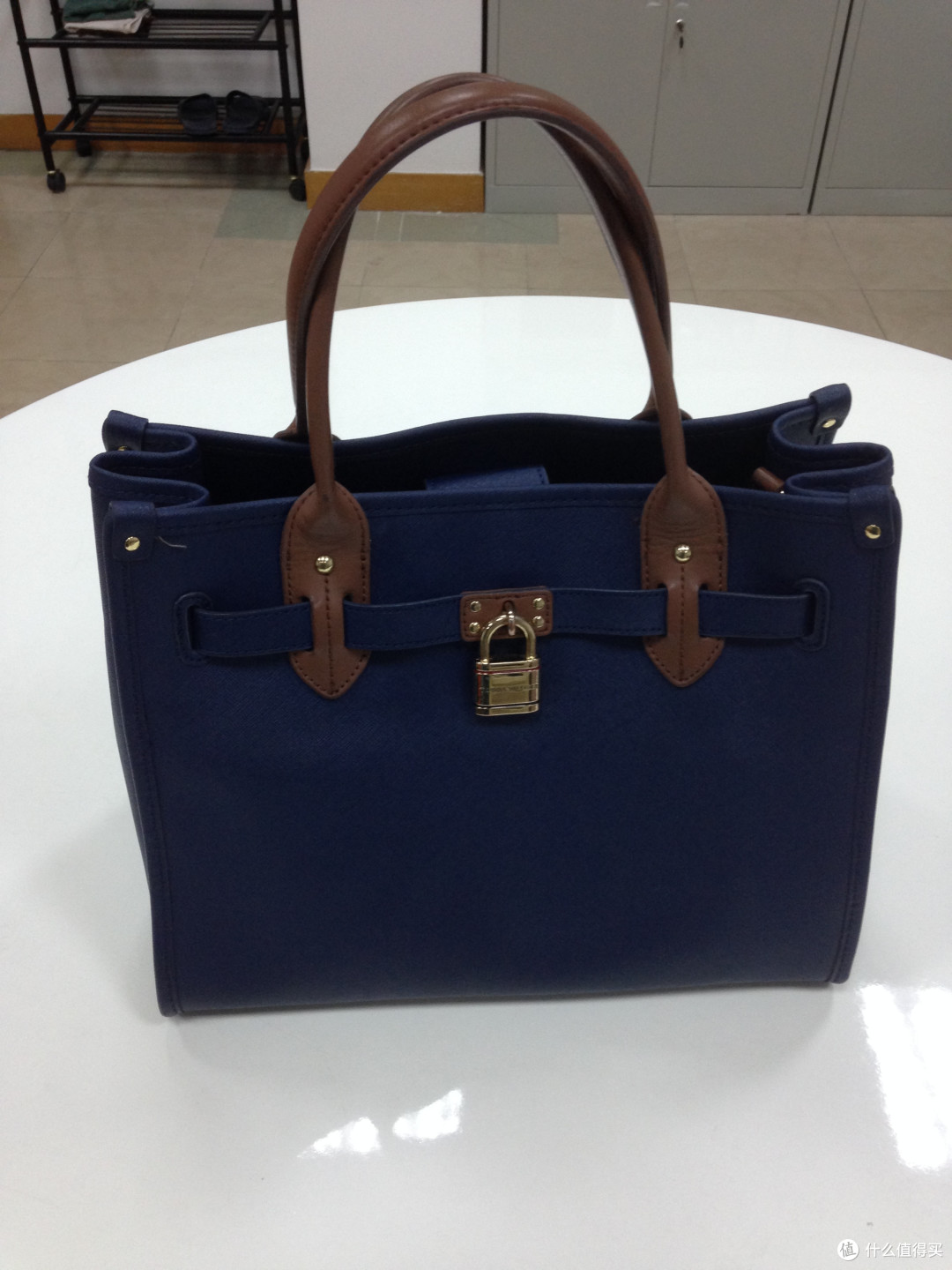 首次帮闺蜜LD海淘的Tommy HilfigerHeritage Lock Saffiano 女包