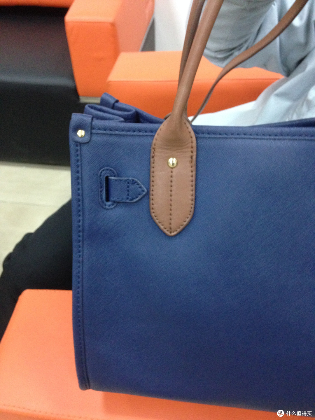 首次帮闺蜜LD海淘的Tommy HilfigerHeritage Lock Saffiano 女包