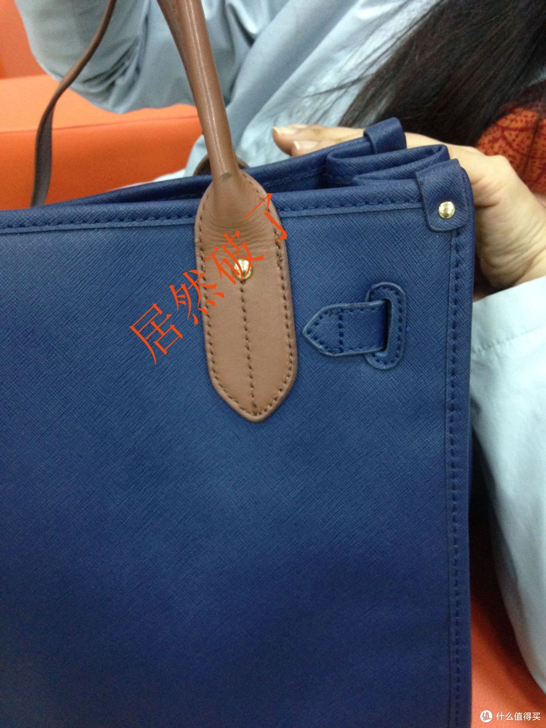 首次帮闺蜜LD海淘的Tommy HilfigerHeritage Lock Saffiano 女包