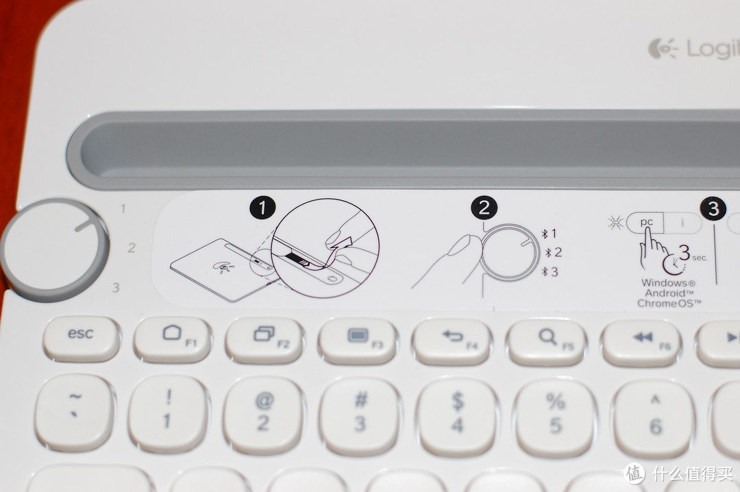 2015年美国电子产品创新奖产品：Logitech 罗技 K480 白色多功能蓝牙键盘