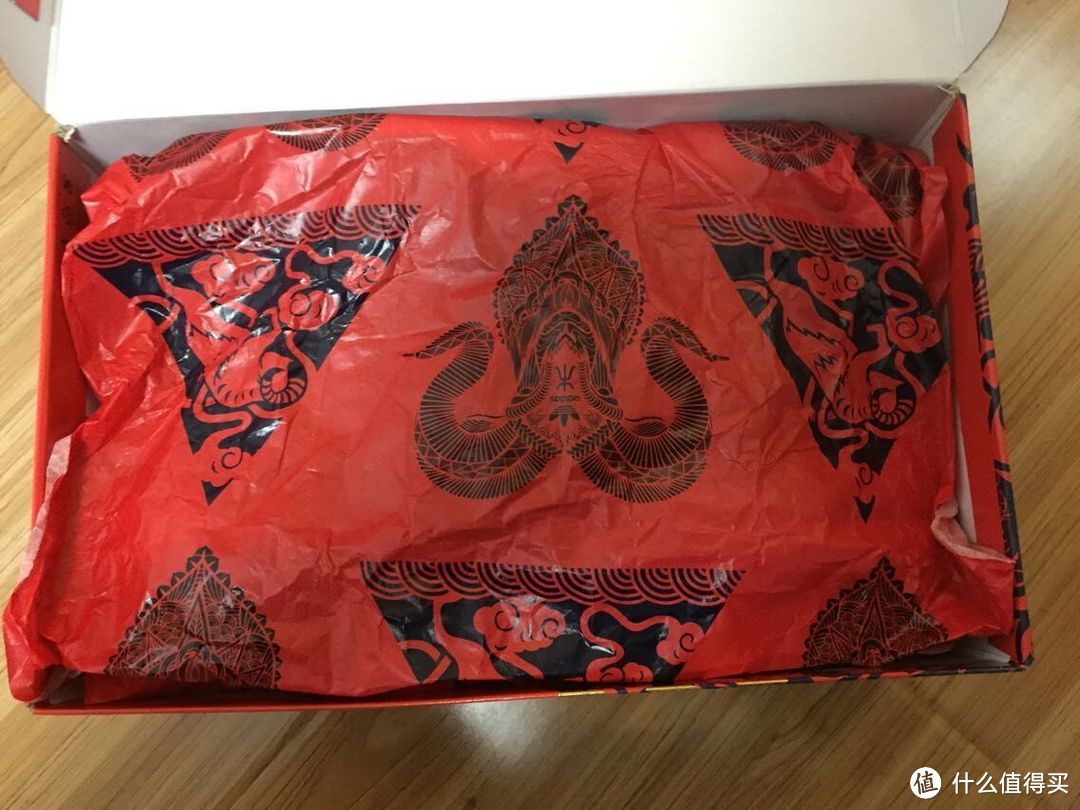 羊年就要洋气:adidas Originals 阿迪达斯三叶草 羊年款ZX 5000 RSPN CNY 休闲鞋