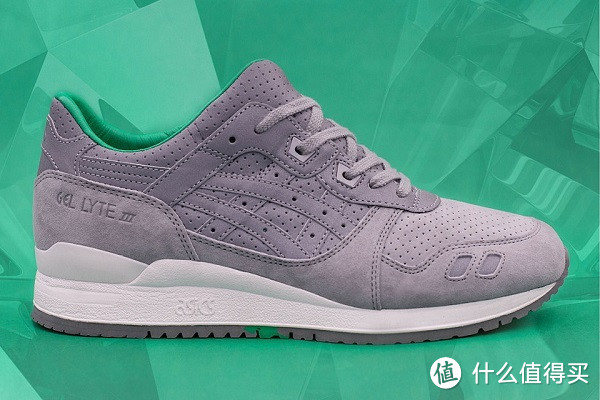 低调电光绿：Asics 携手英国鞋铺 Size？ 推出 Gel Lyte III “Tsavorite” 联名配色