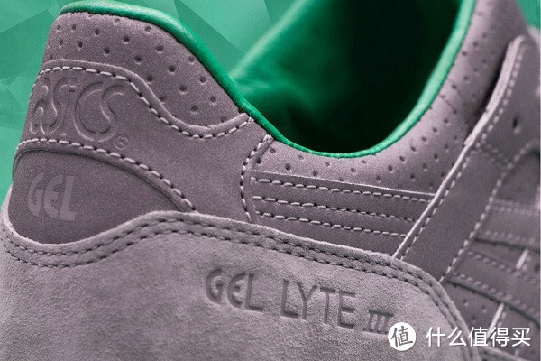 低调电光绿：Asics 携手英国鞋铺 Size？ 推出 Gel Lyte III “Tsavorite” 联名配色