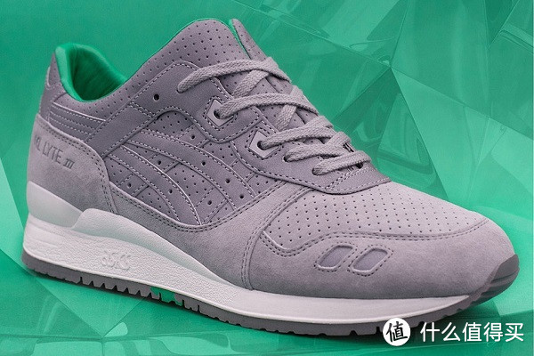 低调电光绿：Asics 携手英国鞋铺 Size？ 推出 Gel Lyte III “Tsavorite” 联名配色