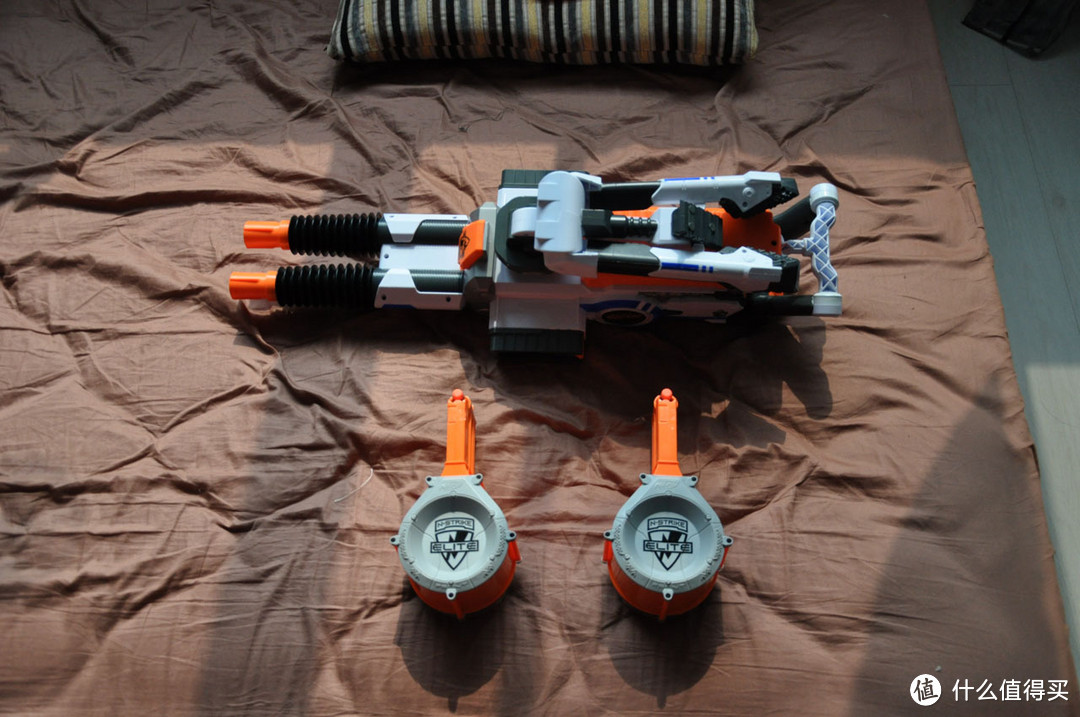 镇宅物！Nerf N-Strike Elite Rhino-Fire Blaster 白化犀牛 双筒发射器