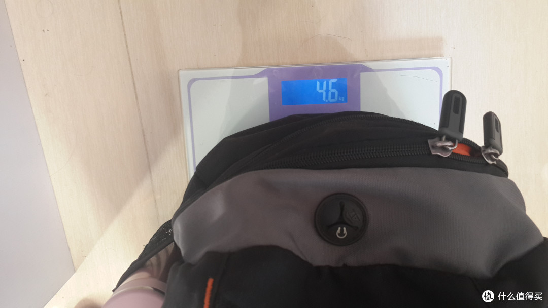 甜蜜的负担:背奶妈妈来翻包——有分量的EDC