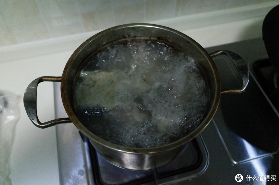 【2015春节话题】老妈逼我学做菜：电高压锅版懒人猪手煲