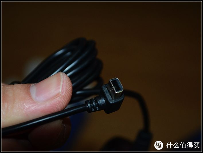 再也不用为充电犯愁了！PowerA DualShock 4 Controller Charging Station PS4双手柄充电器