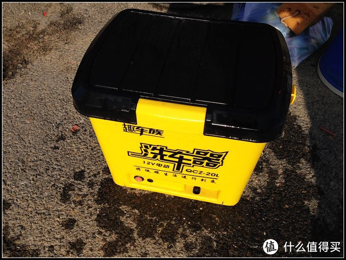 悠闲派！车载式电动洗车器：JCB 洁车宝 HY1009 洗车器