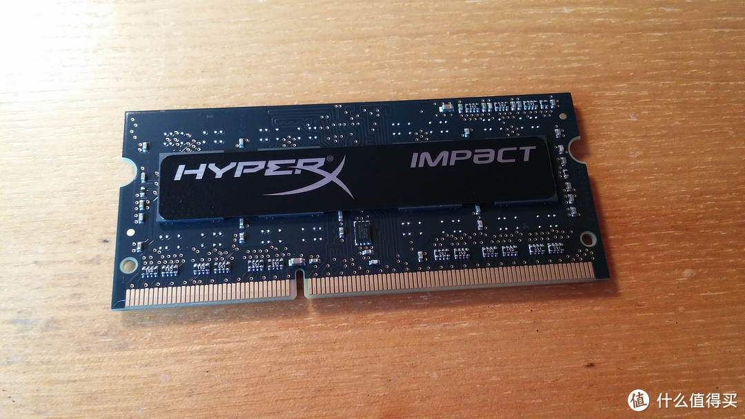 同步升级：HyperX 骇客神条 4G & Logitech 罗技 G300s 鼠标