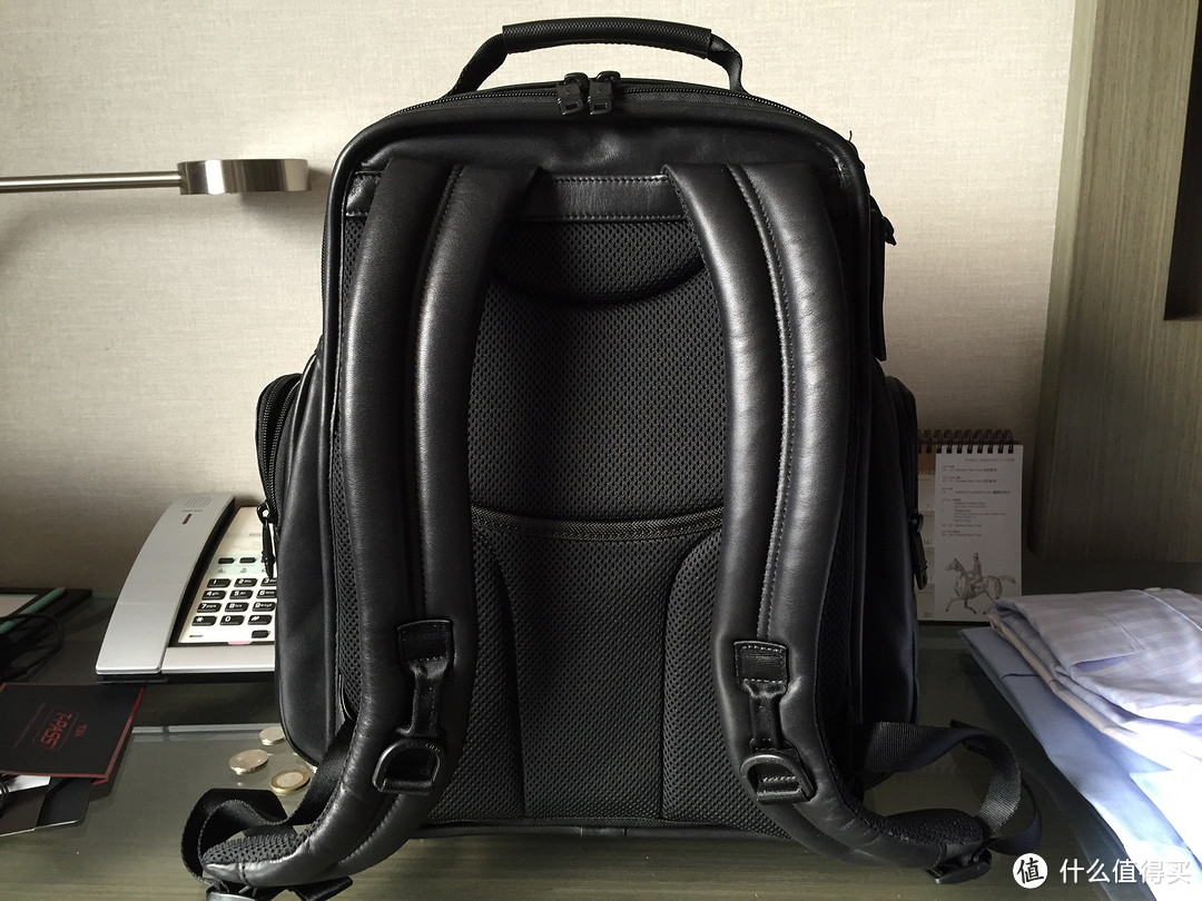 Tumi Alpha 2 T-Pass Business Class Leather Brief 双肩背包