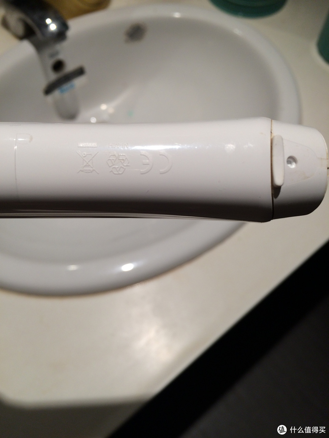 旧的不去新的不来：Oral-B 欧乐B D16.523U 600 3D 智能电动牙刷 蓝色版