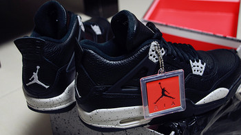 关于一些奥利奥 — Air Jordan 4 Retro