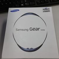 三星 Gear Circle 智能项圈耳机外观展示(接听键|充电器|数据线|硅胶套|指示灯)