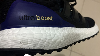阿迪的爆米花：“史上最佳动能跑鞋”adidas 阿迪达斯 ultraboost 开箱