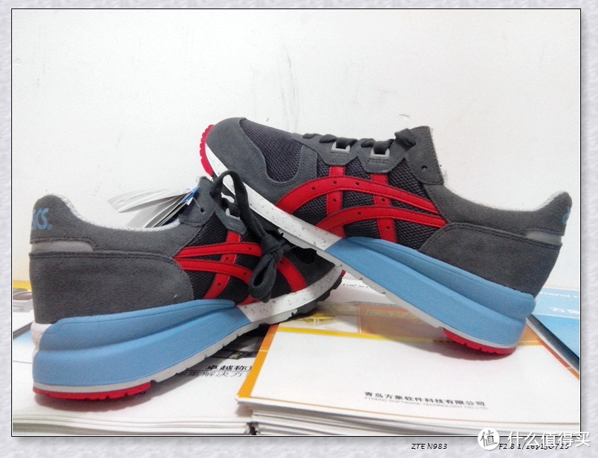 asics 亚瑟士Gel Epirus 复古运动鞋