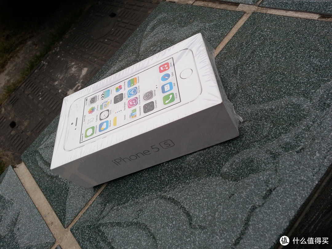 美亚AT&T版本 5s 64G  Likenew 晒单和使用3年的 iPhone4 归宿