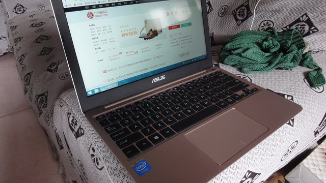 轻薄长续航:asus 华硕 x205t 思聪本(土豪金版)