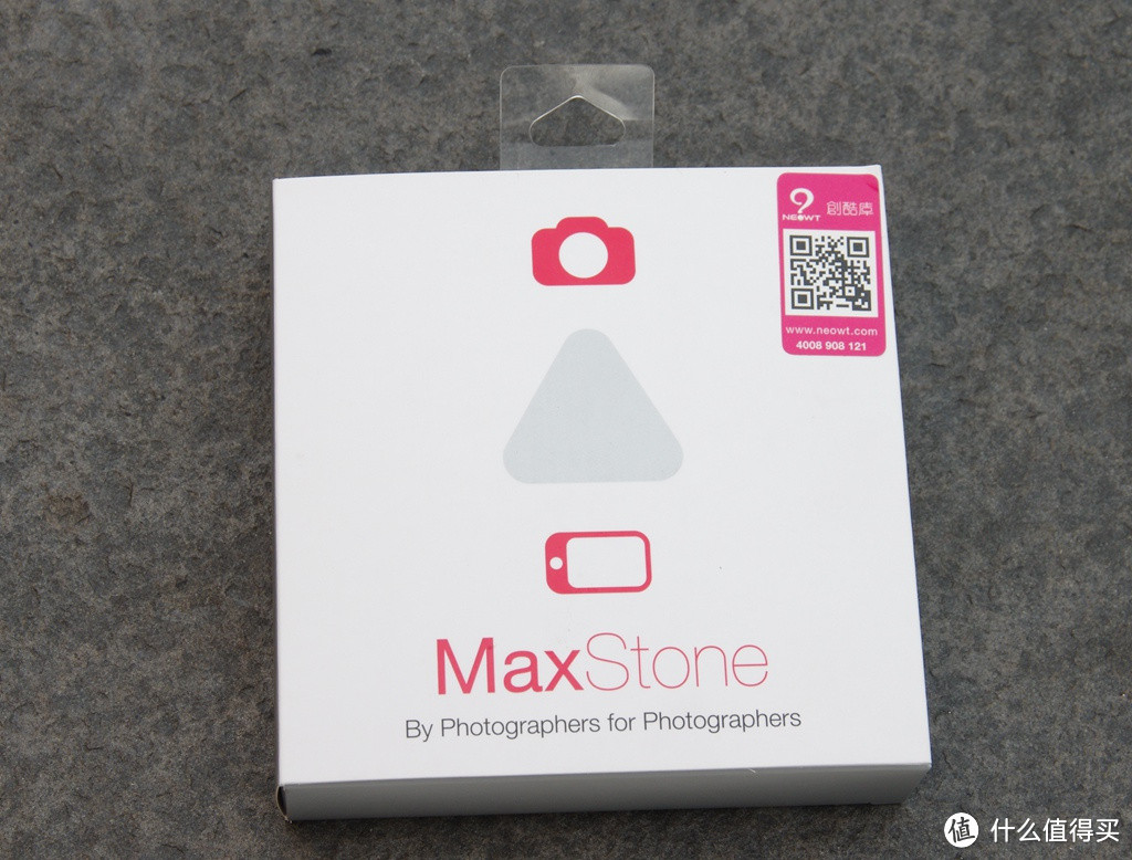 一颗能遥控相机 & 手机的神奇防丢小石头：MaxStone 马克石
