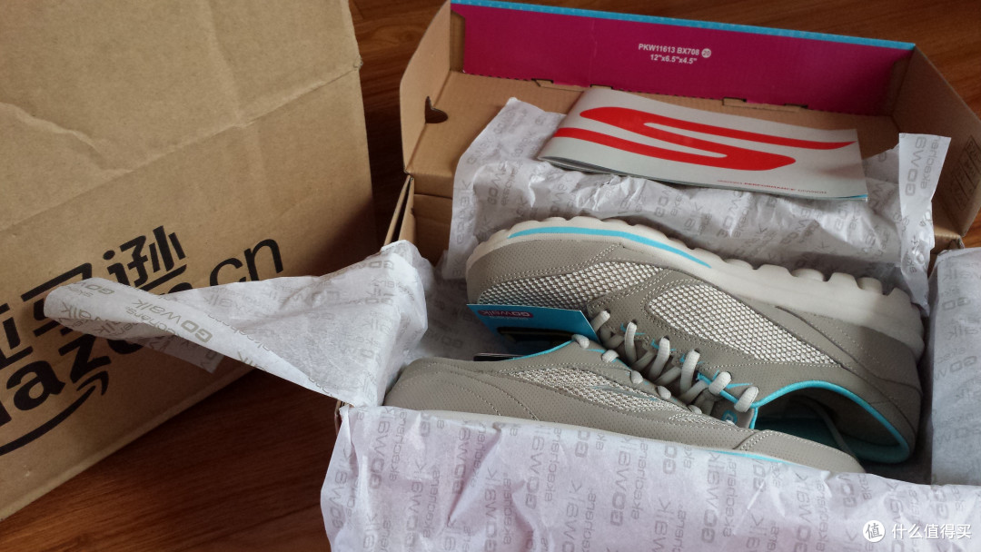 中亚购入Skechers 斯凯奇 ON-THE-GO系列女款生活休闲鞋时尚透气绑带轻质休闲鞋 13774