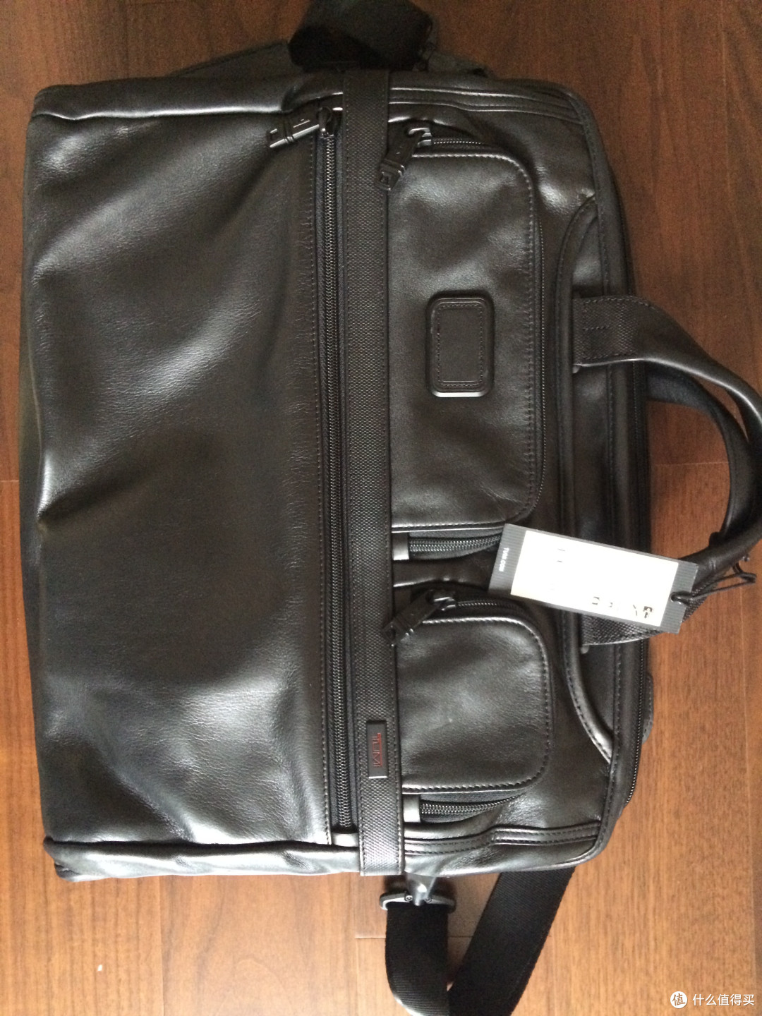总统范儿,你也可以!观海哥同款:TUMI 塔米 Luggage Alpha Expandable 真皮可扩展公文包