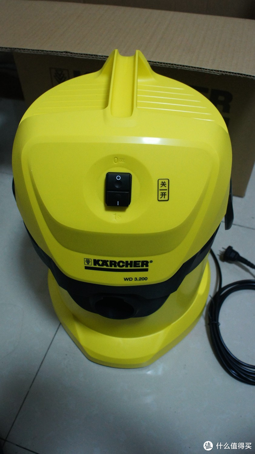 大肚皮吸尘器：KARCHER 凯驰 干湿两用吸尘器 WD3.200