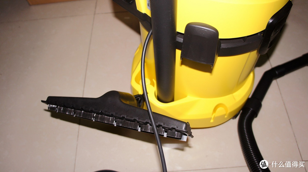 大肚皮吸尘器：KARCHER 凯驰 干湿两用吸尘器 WD3.200