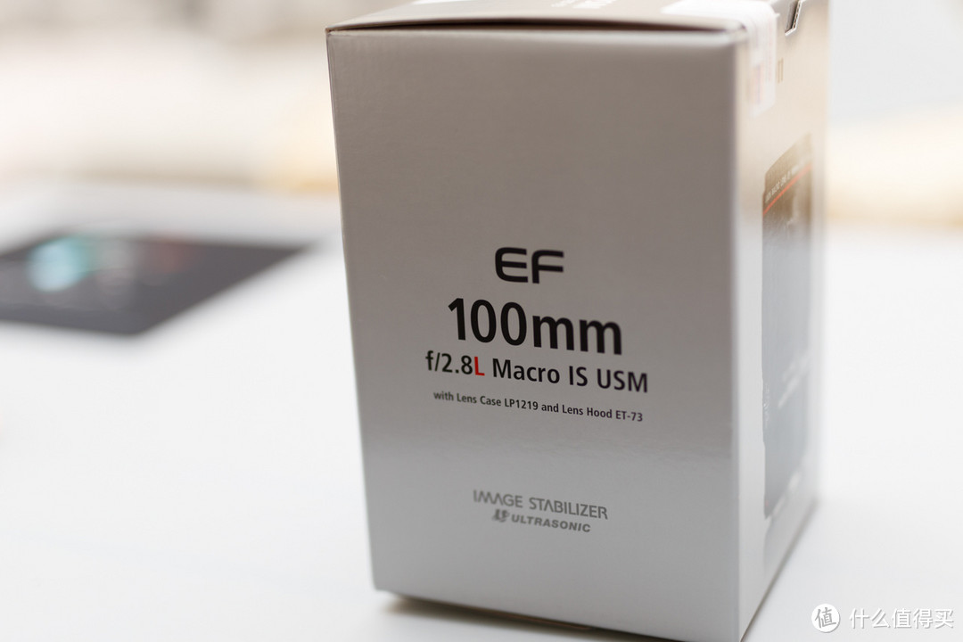 最便宜的佳能红定：Canon EF 100mm F2.8L Macro IS USM