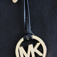 海淘 Michael Kors 黑色中号杀手包