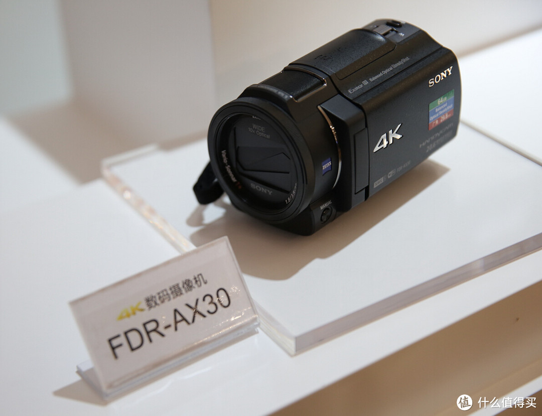 春季摄像新品：SONY 索尼 FDR-AXP35摄像机等产品 国内上市