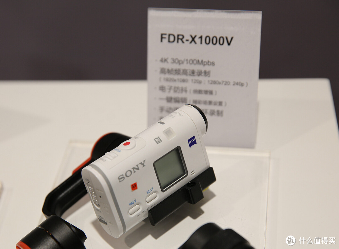 春季摄像新品：SONY 索尼 FDR-AXP35摄像机等产品 国内上市