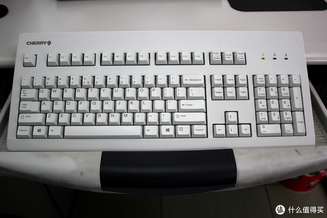 从我的第一把机械键盘说起，顺便说说这几年的发烧之路：Cherry 樱桃 G80-3000 白茶