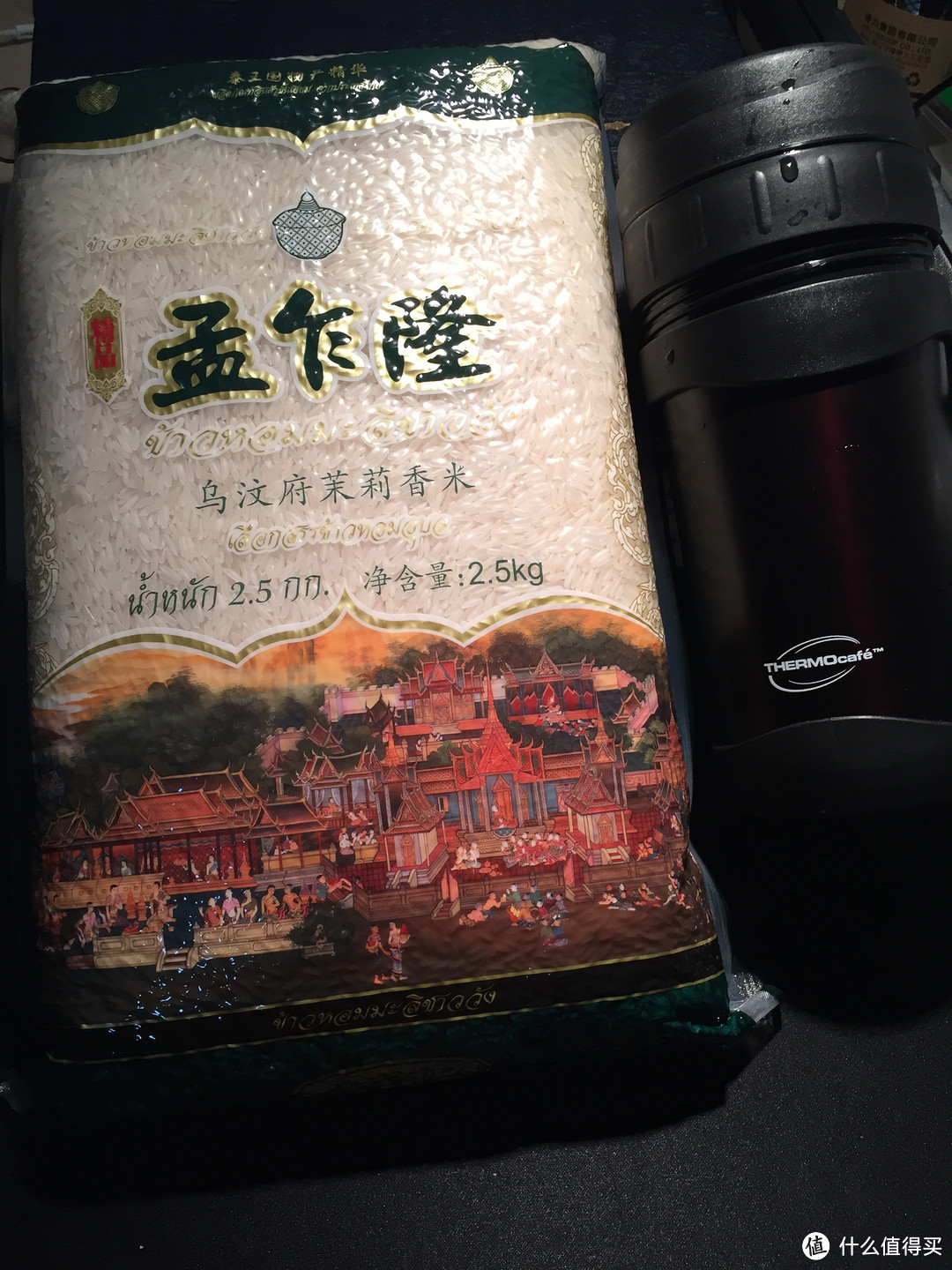 民生信用卡羊毛：THERMOS 膳魔师焖烧杯 CSYG-500BW，试做麦片粥