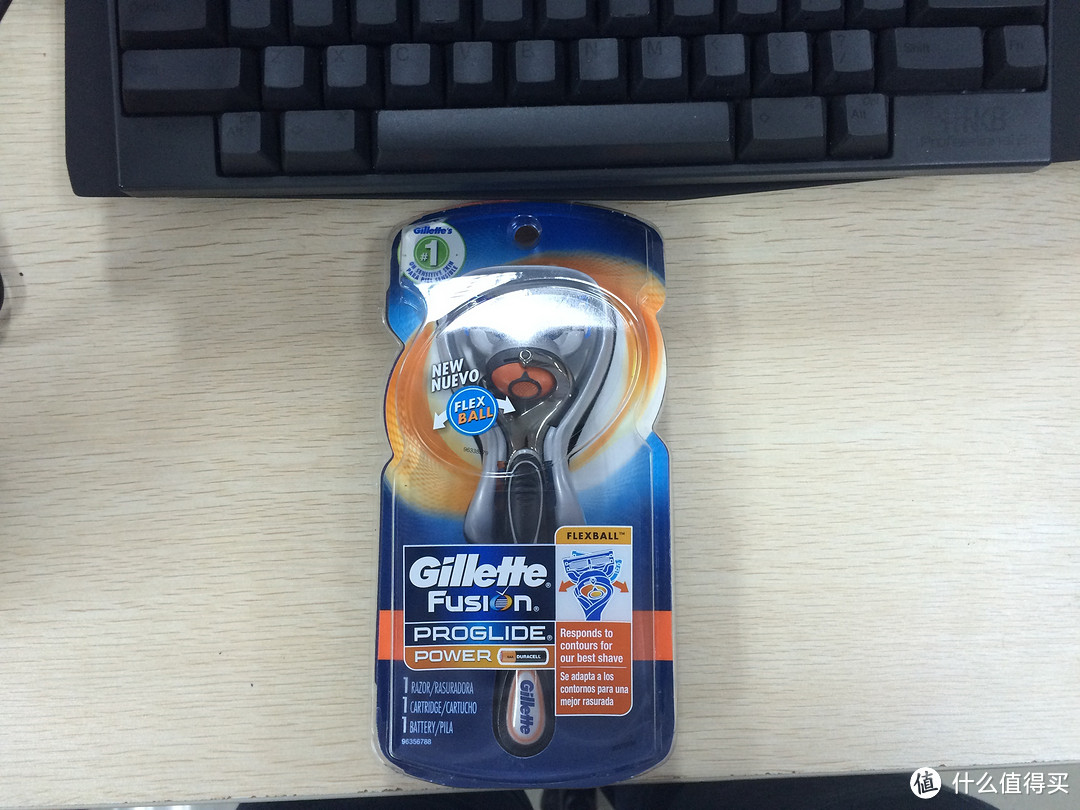 三层刀片与五层刀片的对决：Gillette 吉列致顺电动剃须刀