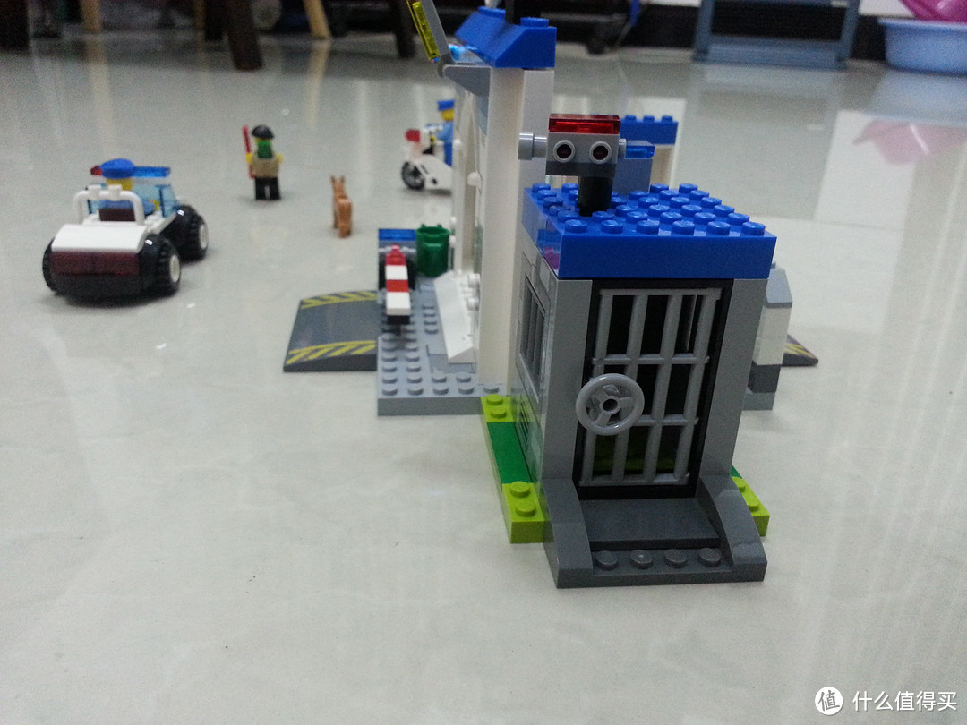 LEGO 乐高 小拼砌师系列 10675警察大追捕、10671火警救援队