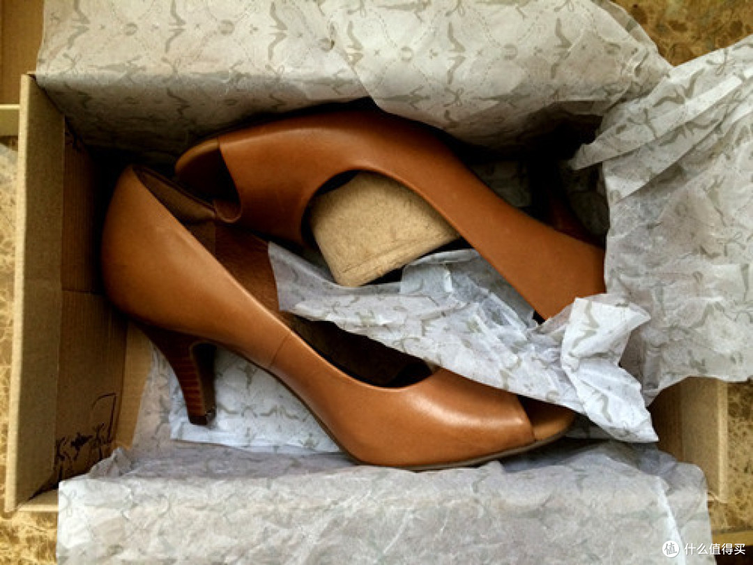 Clarks 其乐 Cynthia Avant Peep-Toe Pump 女款鱼嘴高跟鞋