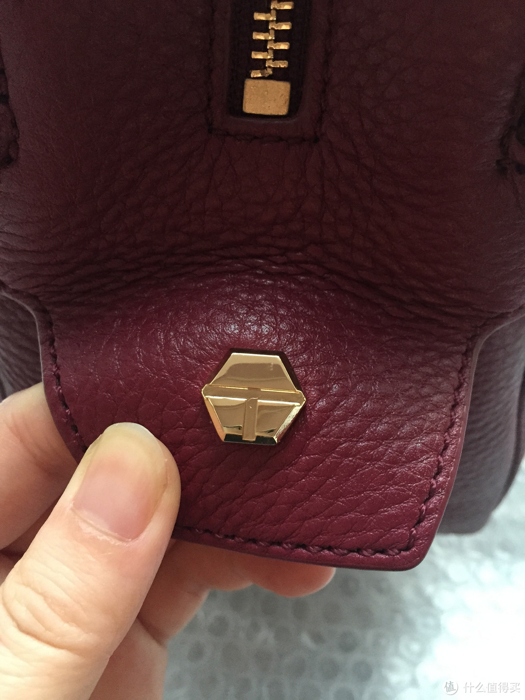 专注小众款：Tory Burch THEA TRIPLE-ZIP 手提包 & Rebecca Minkoff ELLE MINI 单肩包