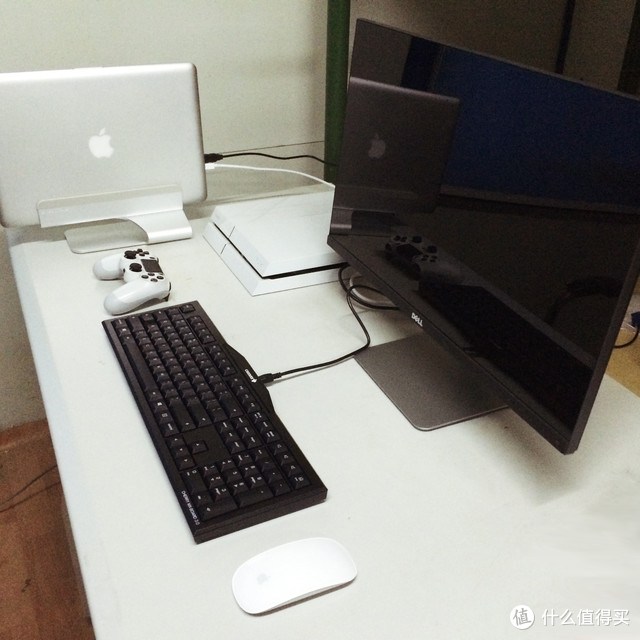 MacBook 直立支架 mTower 以及拔草的连锁反应