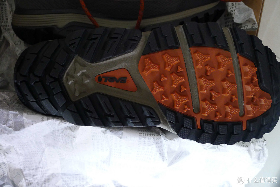 Teva Surge Mid Event 男士徒步登山靴