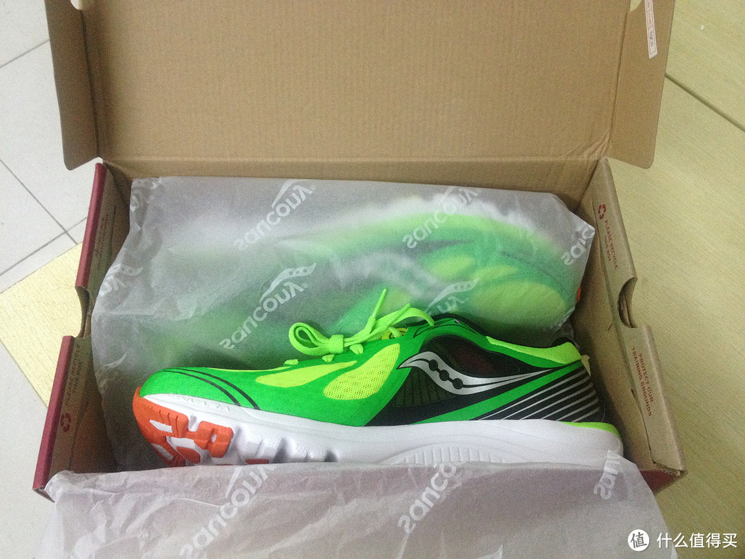 四大进三：Saucony 索康尼 Kinvara 5 男款*级轻量缓冲跑鞋