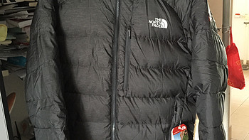 人生第一件The North Face 北面巅峰系列：TITAN HOODED 重装羽绒服 