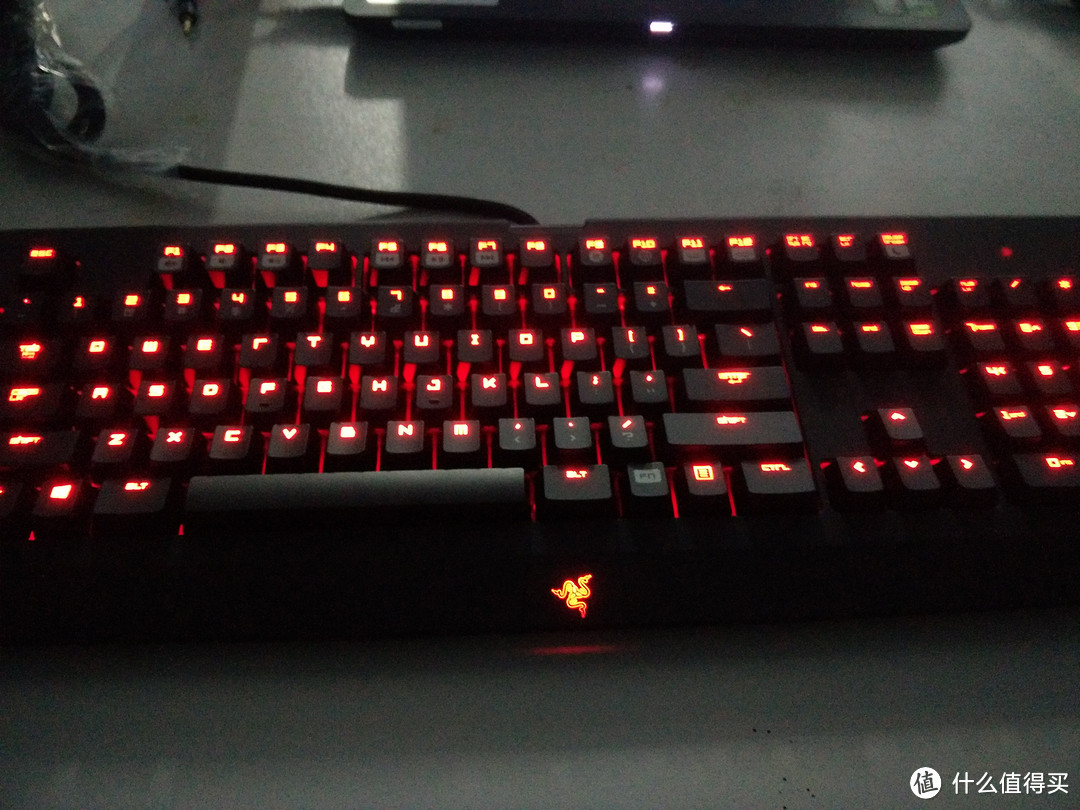 要的就是那一抹骚红：RaZER 雷蛇 BlackWidow 黑寡妇蜘蛛终极潜行版DNF珍藏版 机械键盘